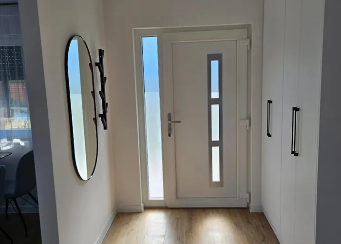 Apricus Cro Kaštela