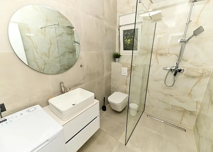 Apricus Cro * Kaštela