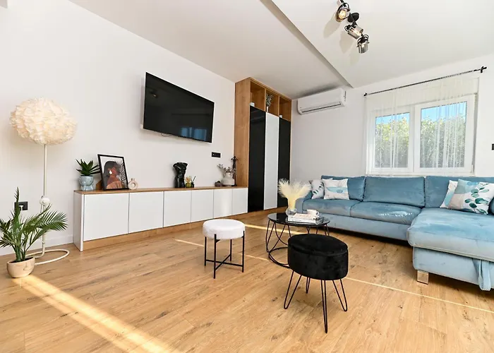 וילה Apricus Cro