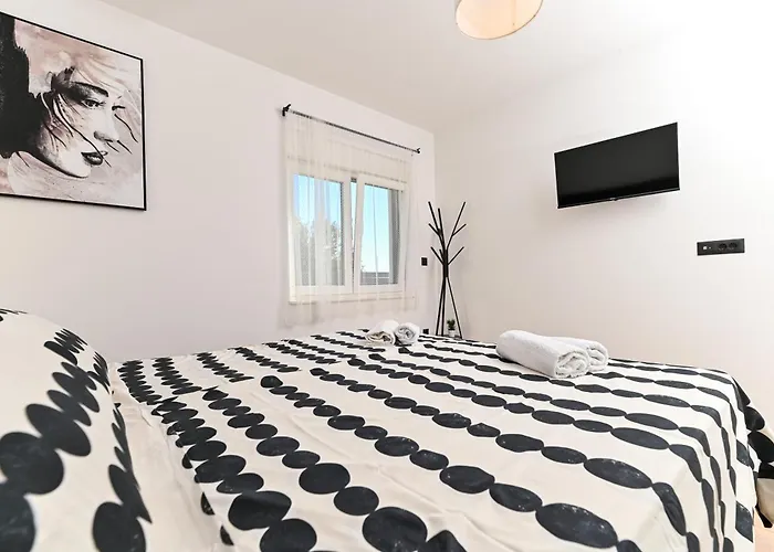 וילה Apricus Cro *