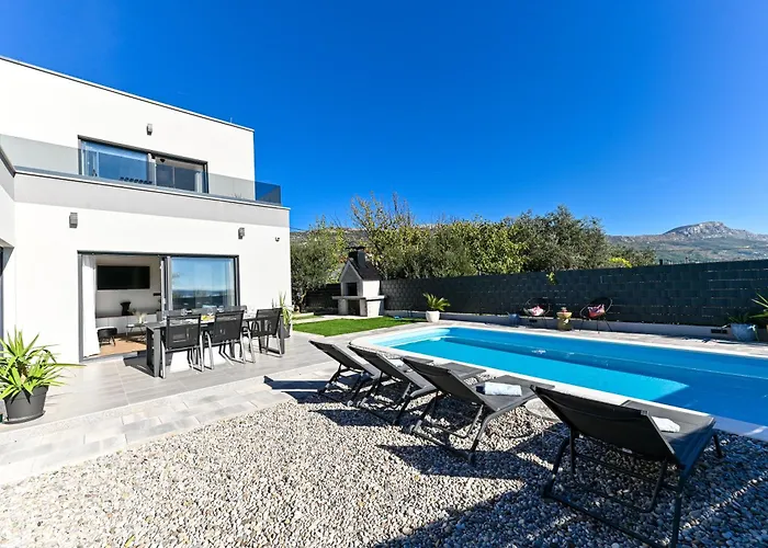 וילה Apricus Cro *