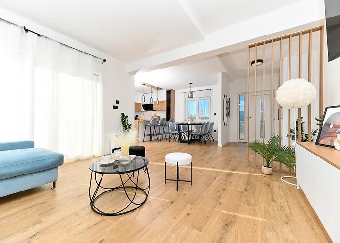 וילה Apricus Cro *