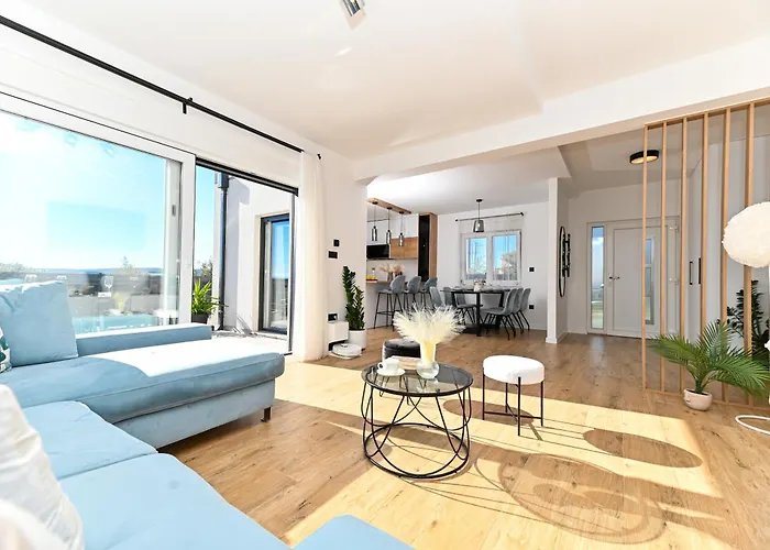 Apricus Cro Kaštela