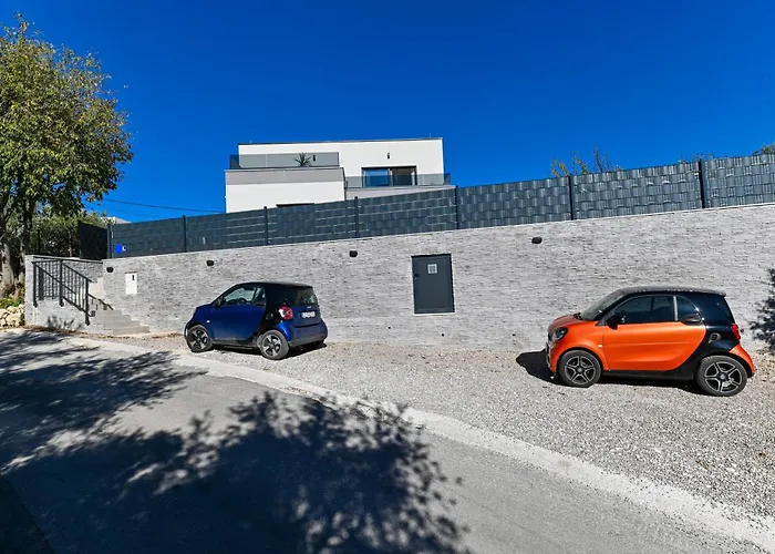 Apricus Cro וילה *